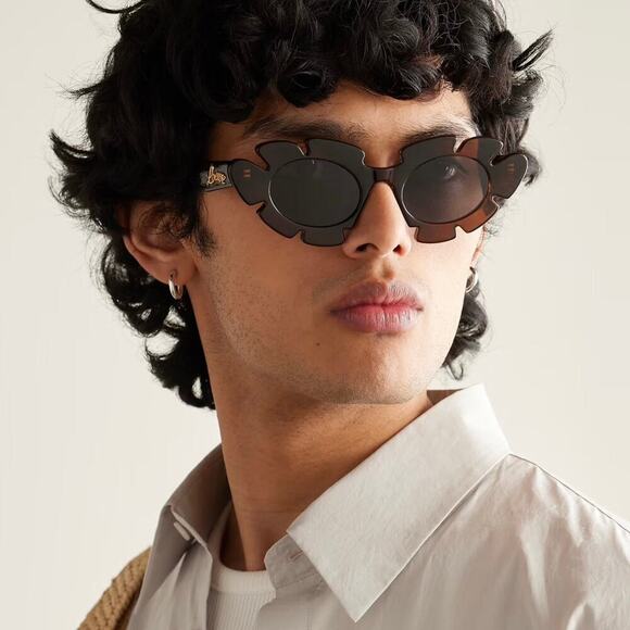 NEW!!! LOEWE Sunglasses LW40088U 47A, Authentic - Picture 4 of 16